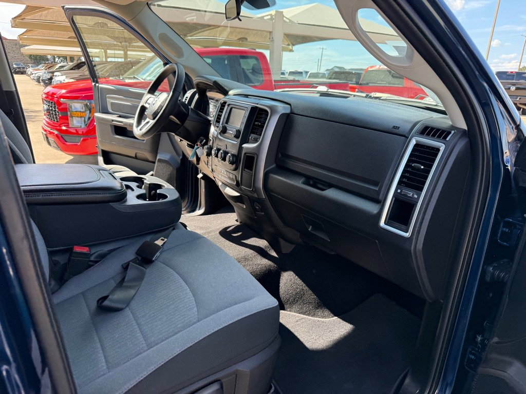 Used 2021 RAM 1500 Classic SLT image 19