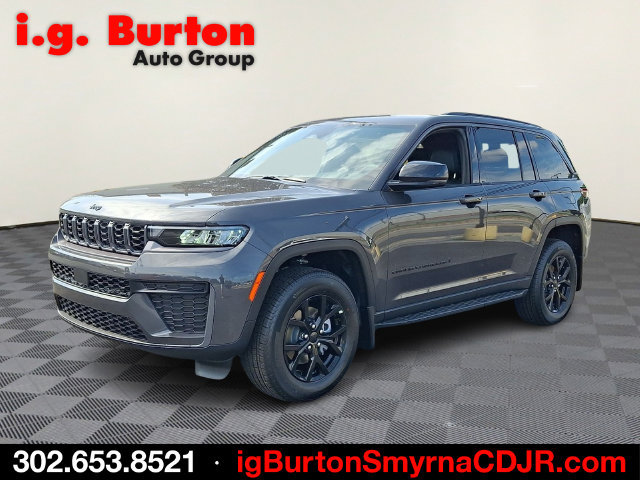 New 2026 Jeep Grand Cherokee Altitude AWD/4WD image 2