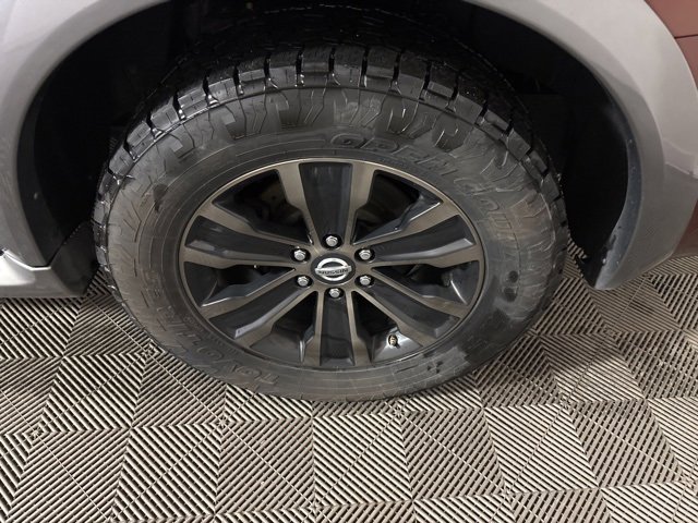 Used 2017 Nissan Armada Platinum w/ Interior Lighting Package image 52