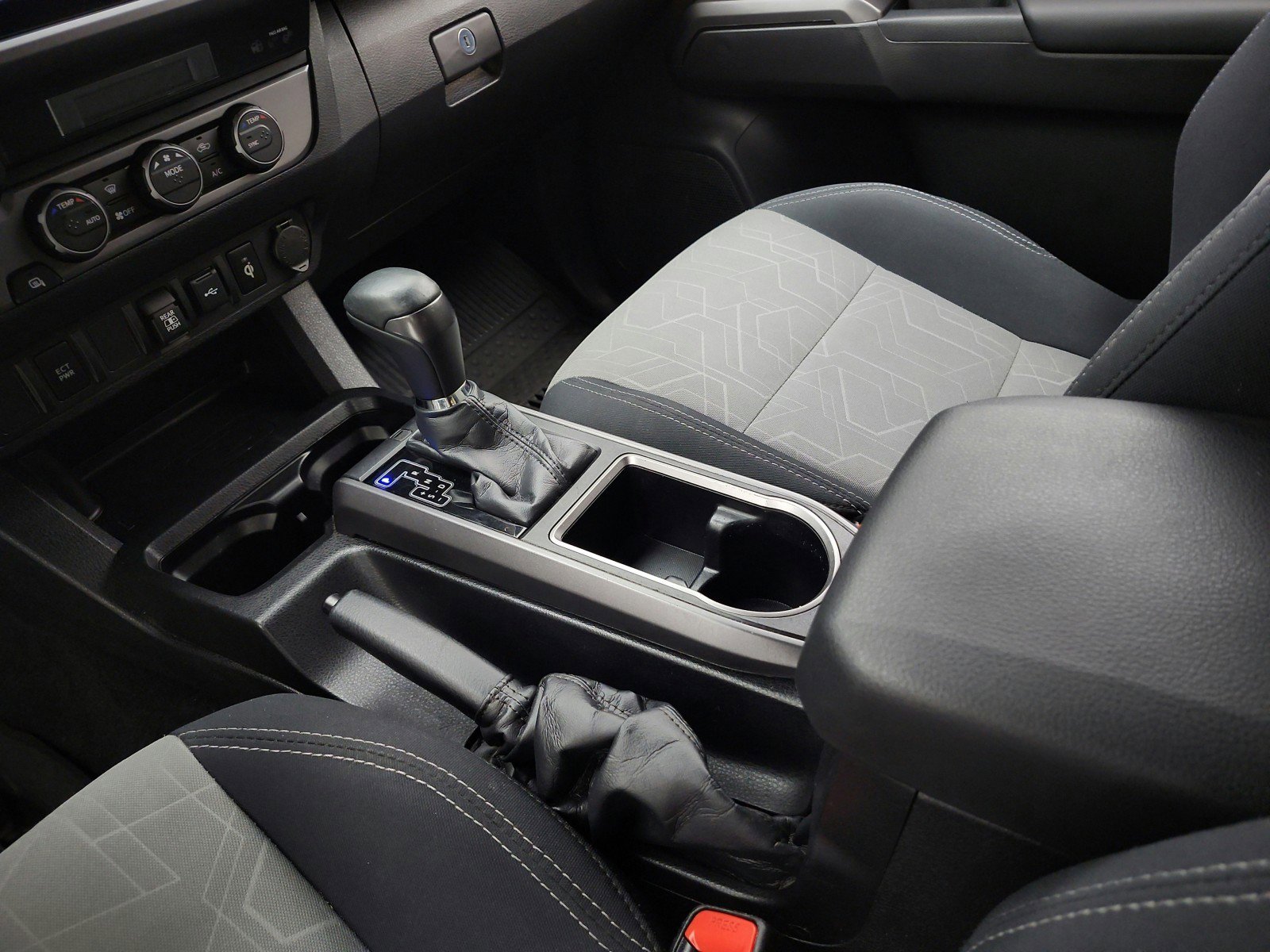 Used 2023 Toyota Tacoma TRD Sport AWD/4WD image 13