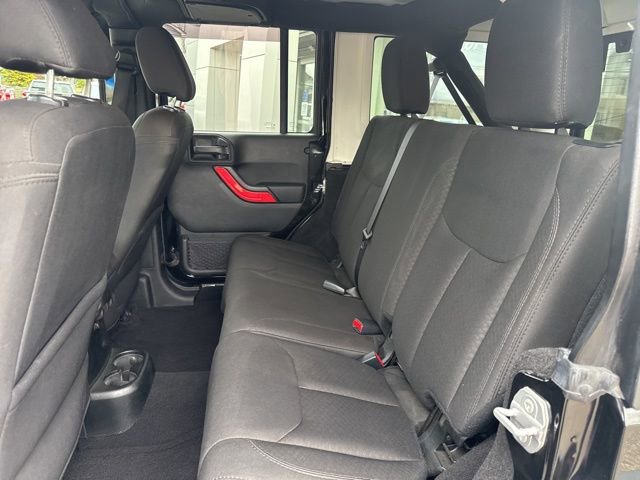 Used 2018 Jeep Wrangler Unlimited Sport S AWD/4WD image 35