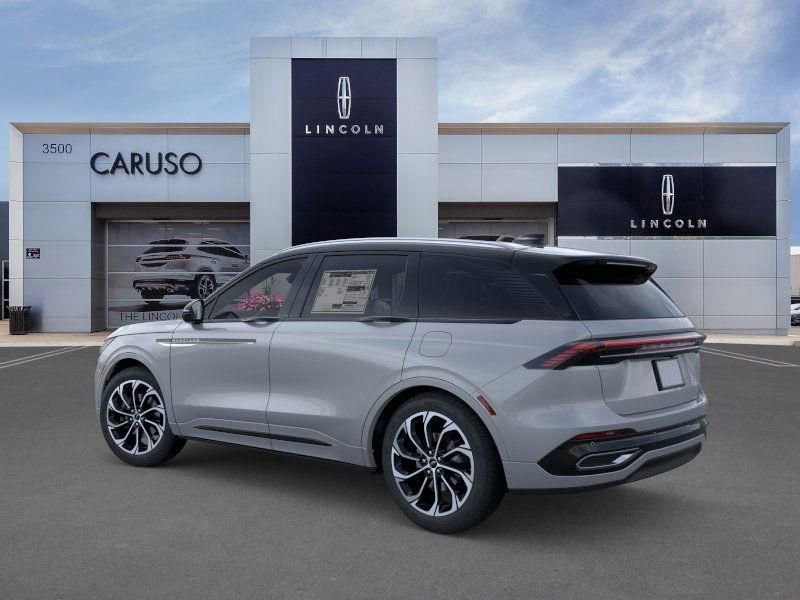 New 2026 Lincoln Nautilus Reserve image 4