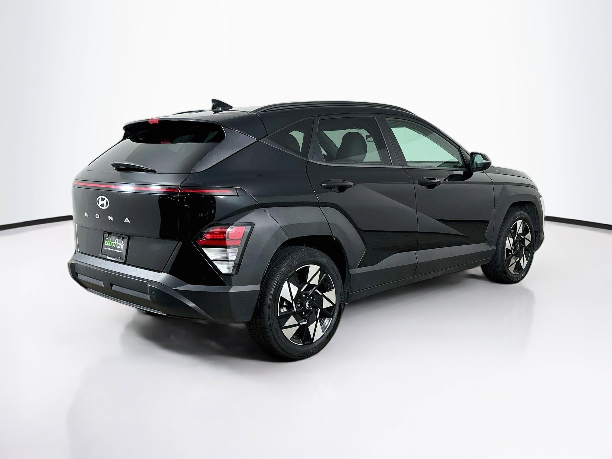 Used 2025 Hyundai Kona SEL FWD image 9
