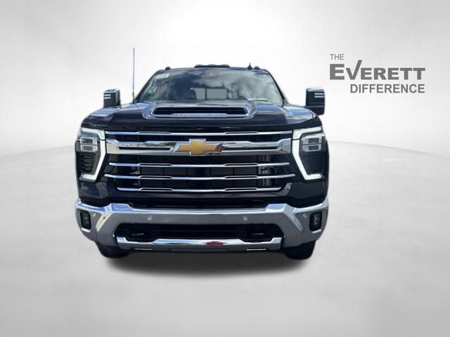 New 2026 Chevrolet Silverado 3500 LTZ w/ LTZ Plus Package image 6
