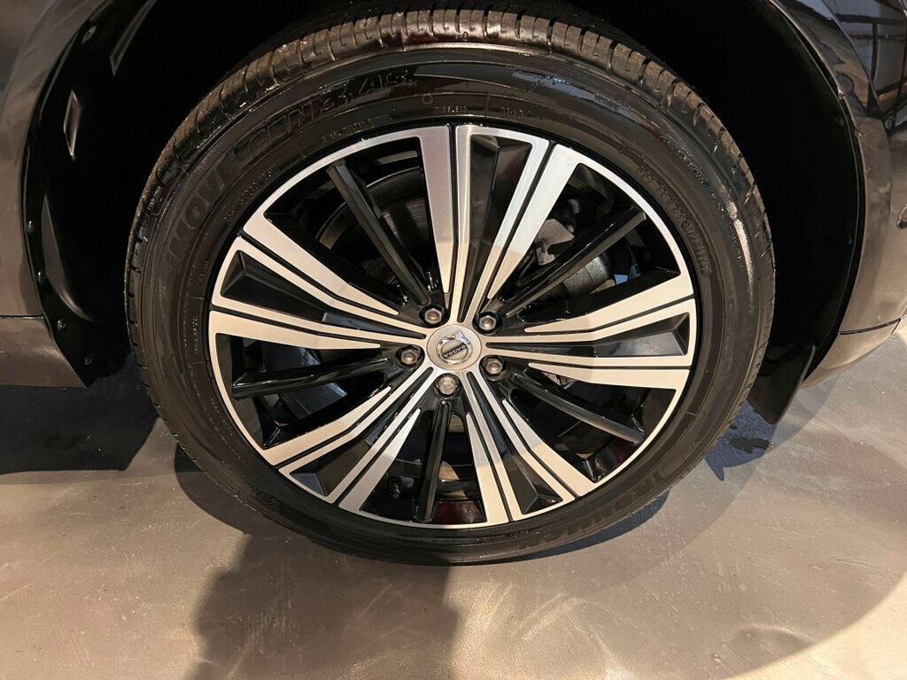 Used 2022 Volvo XC60 T8 Inscription w/ Advanced Package image 13