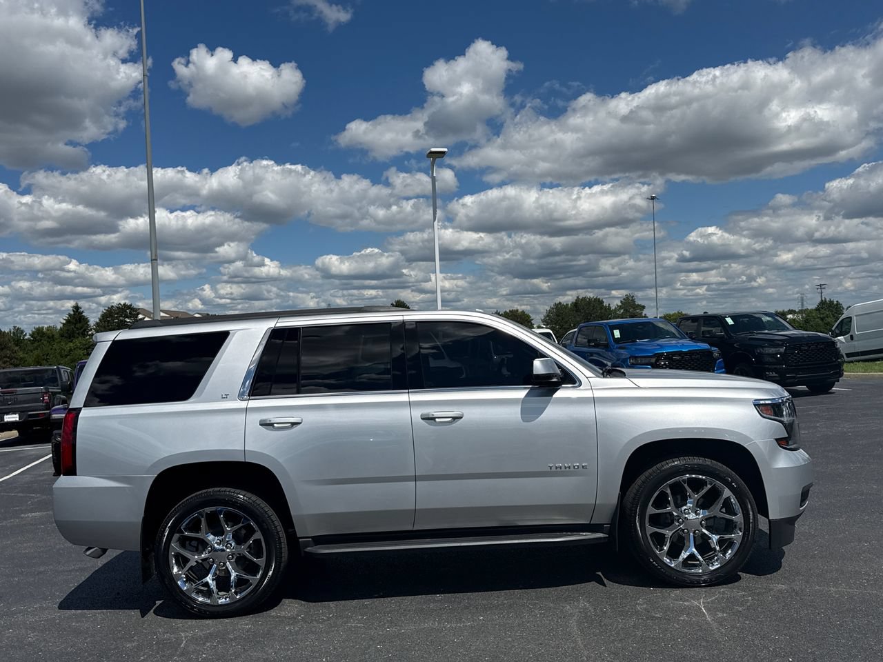 Used 2020 Chevrolet Tahoe LT AWD/4WD image 2