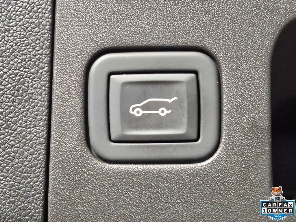 Used 2023 Cadillac XT4 Sport image 28