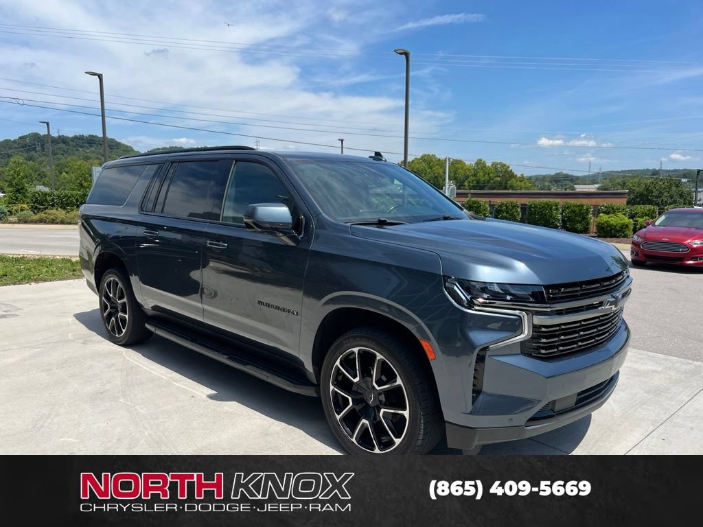 Used 2021 Chevrolet Suburban RST w/ Luxury Package AWD/4WD image 30