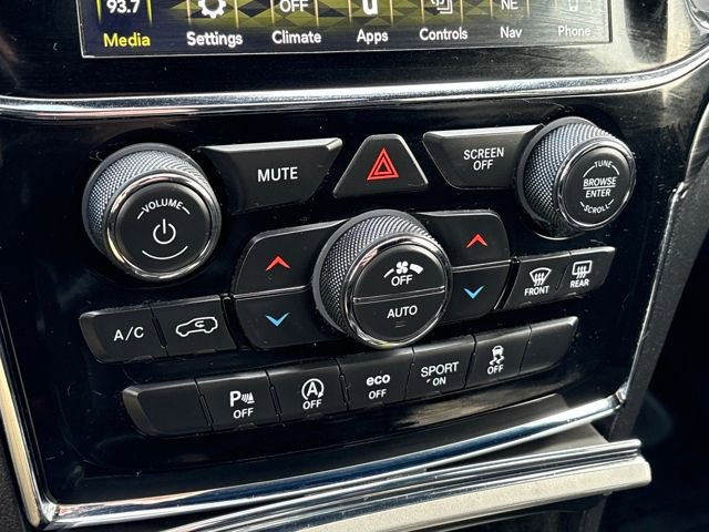 Used 2020 Jeep Grand Cherokee Altitude AWD/4WD image 18