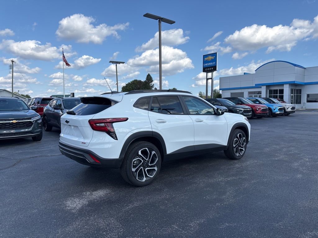 New 2025 Chevrolet Trax RS w/ Sunroof Package image 4