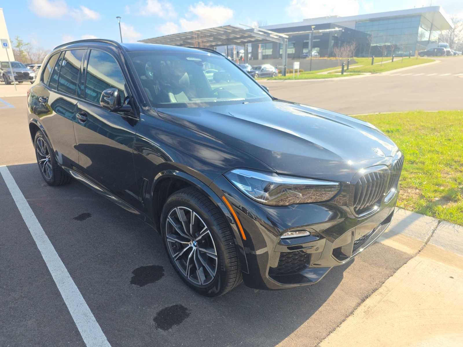 Used 2021 BMW X5 xDrive45e w/ M Sport Package image 3