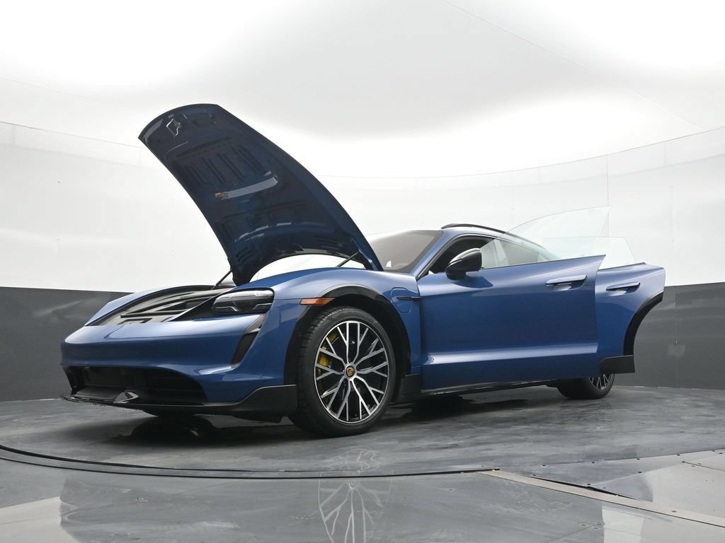 Certified 2022 Porsche Taycan Turbo S w/ Premium Package AWD/4WD image 28