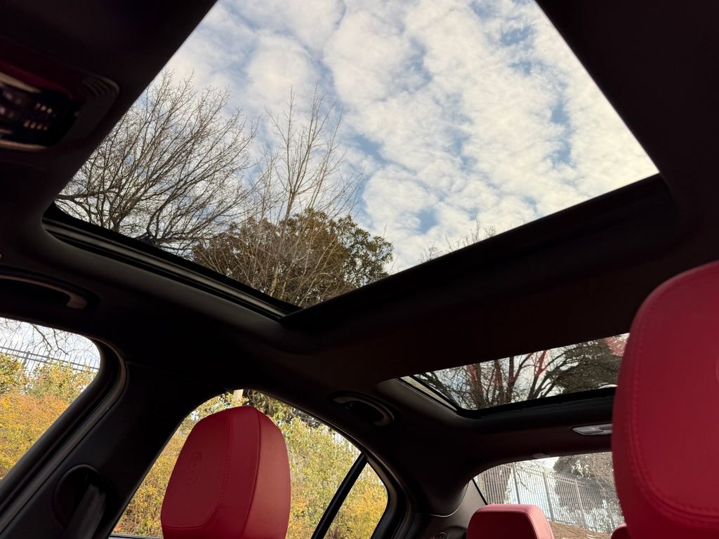 Used 2025 Alfa Romeo Giulia image 26