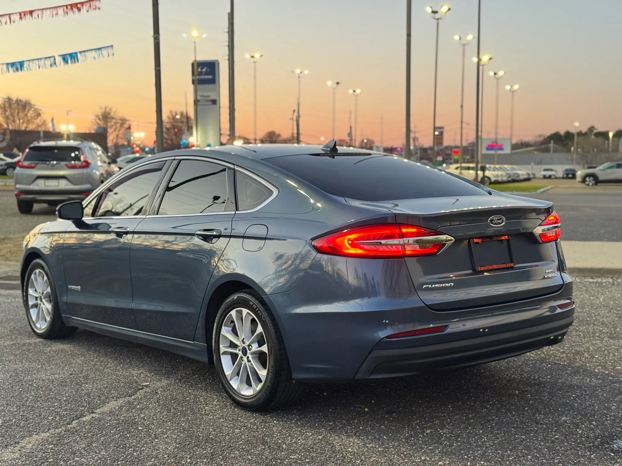 Used 2019 Ford Fusion SEL image 3