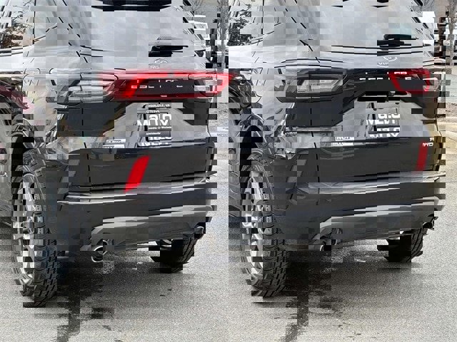 Certified 2024 Ford Escape ST-Line image 4