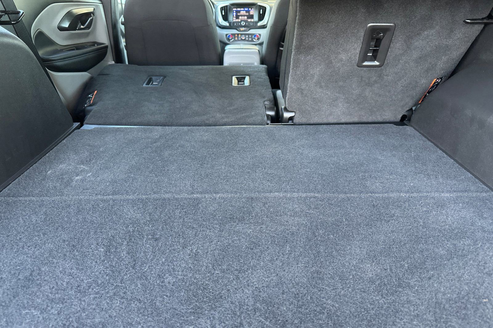 Certified 2022 GMC Terrain SLE w/ Driver Convenience Package image 16