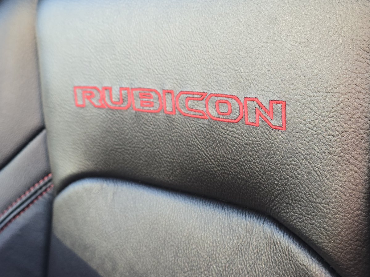 Used 2020 Jeep Gladiator Rubicon AWD/4WD image 37