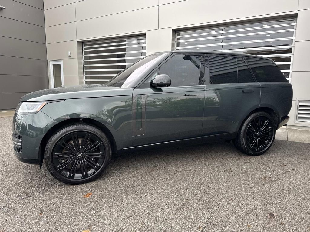 Certified 2023 Land Rover Range Rover SE AWD/4WD image 3