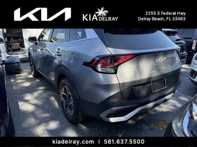 Used 2023 Kia Sportage LX FWD image 3