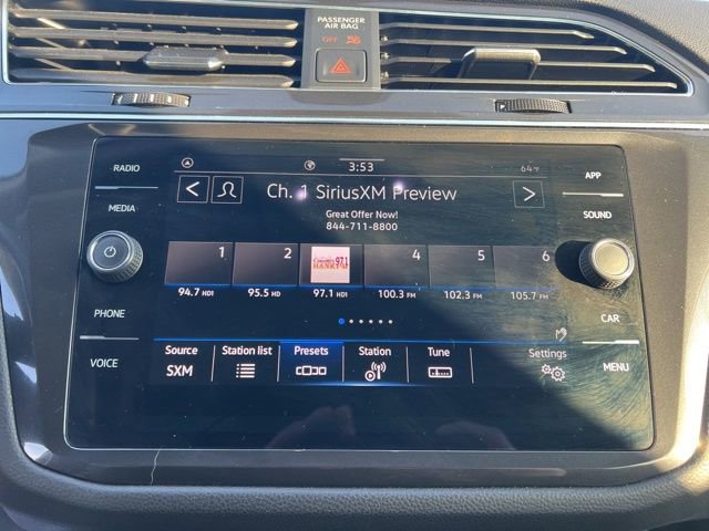 Used 2023 Volkswagen Tiguan SE image 18