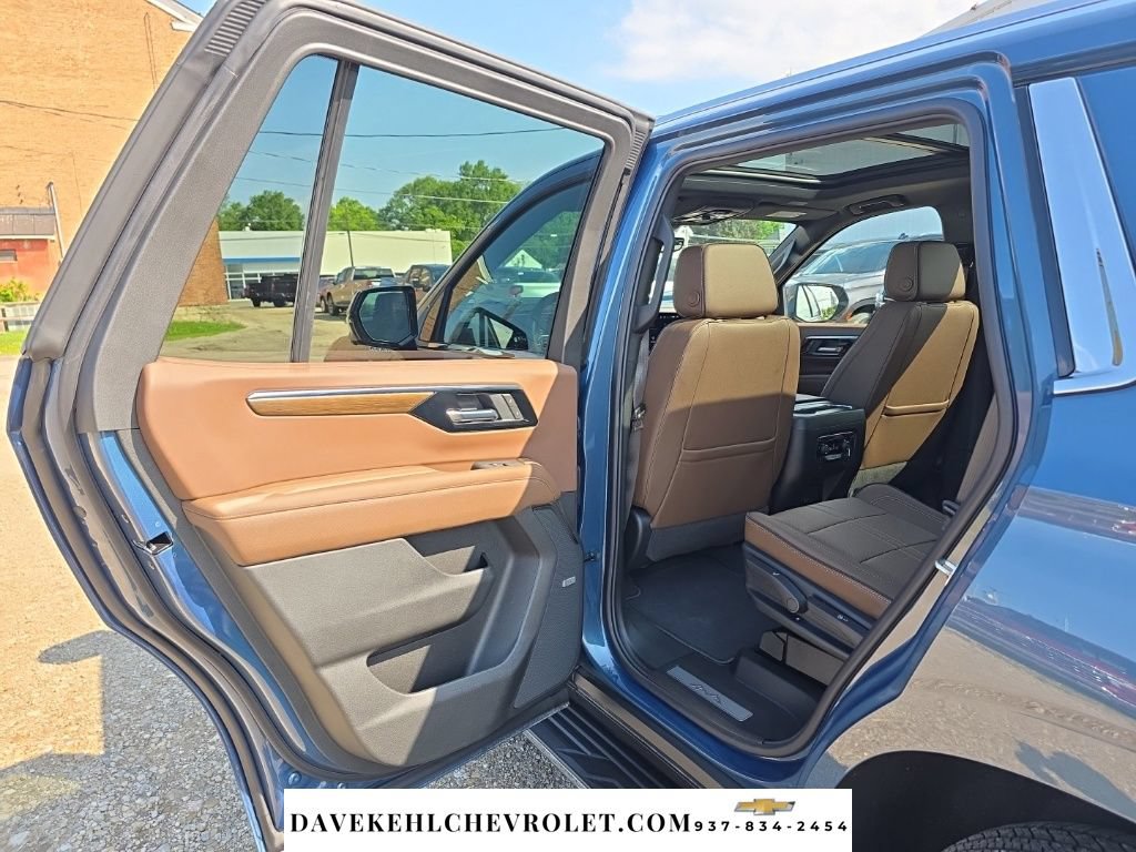 Used 2026 Chevrolet Tahoe High Country w/ Sun And Tow Package AWD/4WD image 30