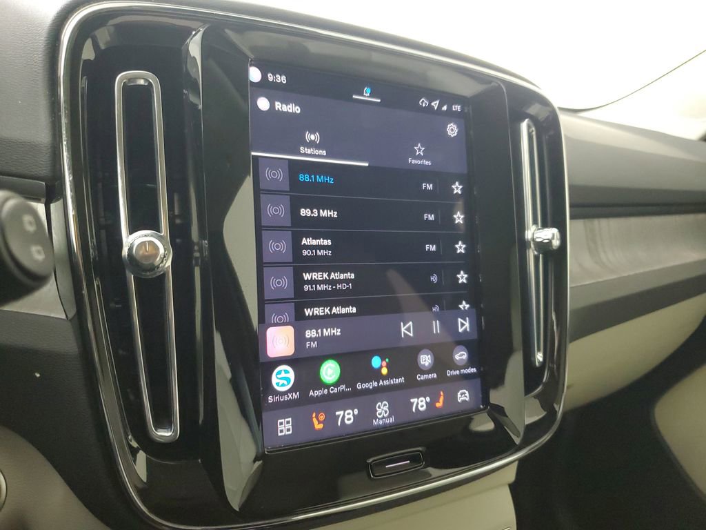 Certified 2026 Volvo XC40 B5 Ultra w/ Climate Package image 30