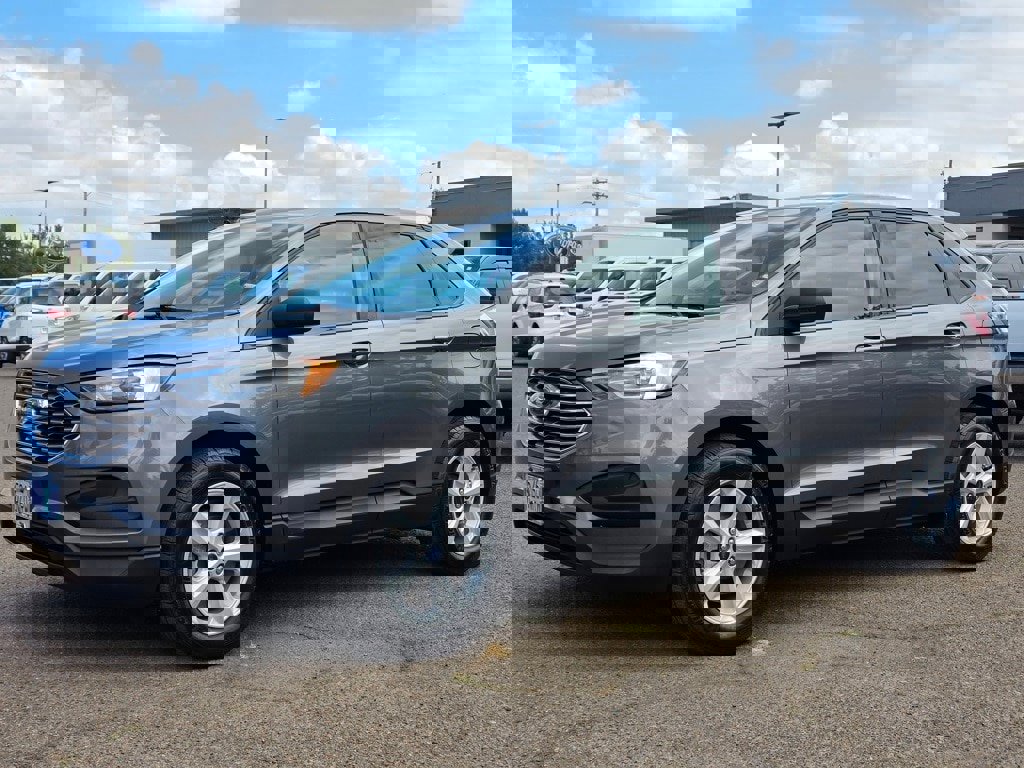 Used 2022 Ford Edge SE