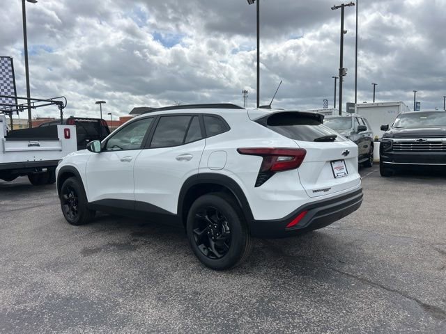 New 2026 Chevrolet Trax LT w/ Midnight Edition image 5