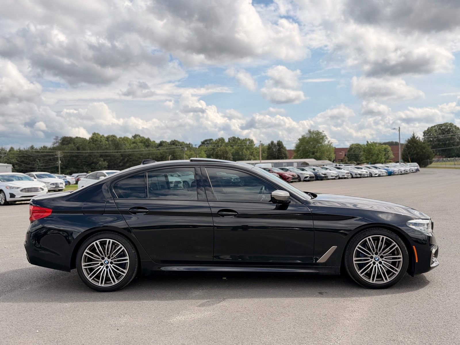 Used 2020 BMW M550i xDrive w/ Executive Package AWD/4WD image 9