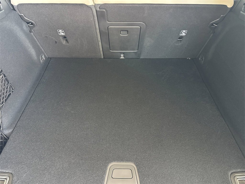 New 2026 Volvo XC60 B5 Ultra image 14