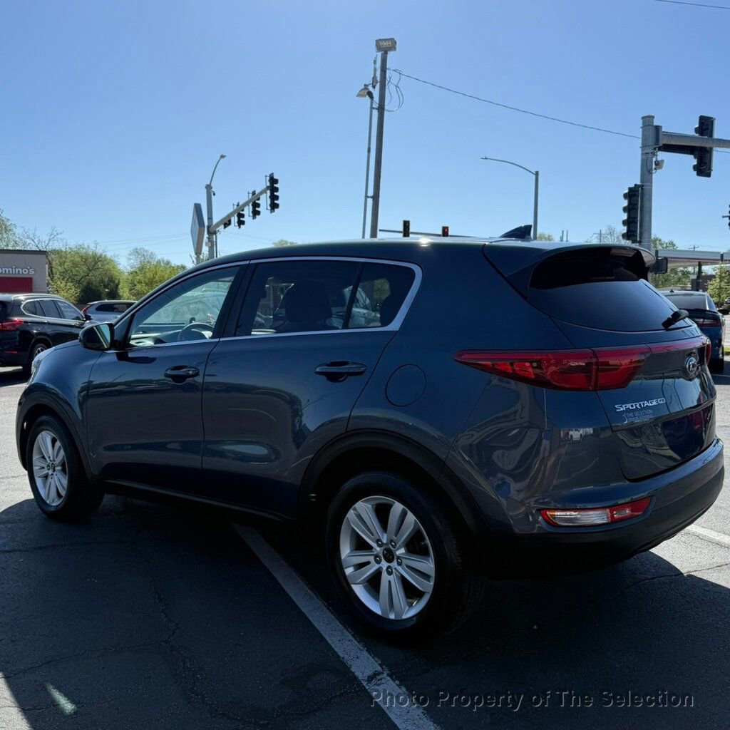 Used 2018 Kia Sportage LX image 11