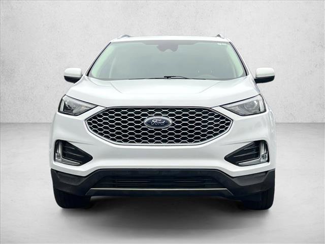 Used 2023 Ford Edge SEL w/ Convenience Package AWD/4WD image 2