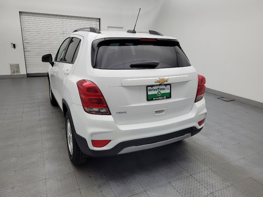 Used 2021 Chevrolet Trax LT w/ LT Convenience Package FWD image 6