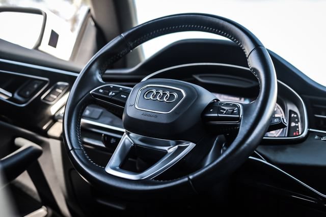 Used 2019 Audi Q8 Premium w/ Convenience Package AWD/4WD image 31