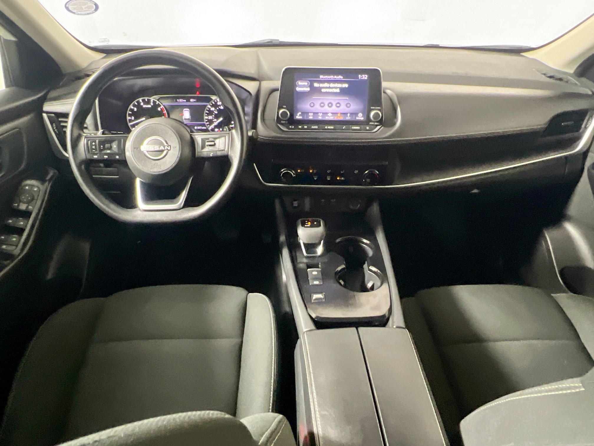 Used 2024 Nissan Rogue S FWD image 29