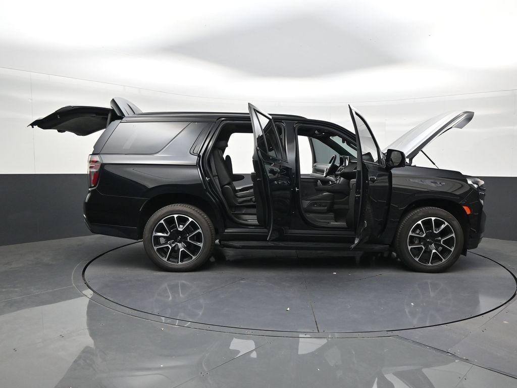 Used 2024 Chevrolet Tahoe RST w/ Luxury Package RWD image 29