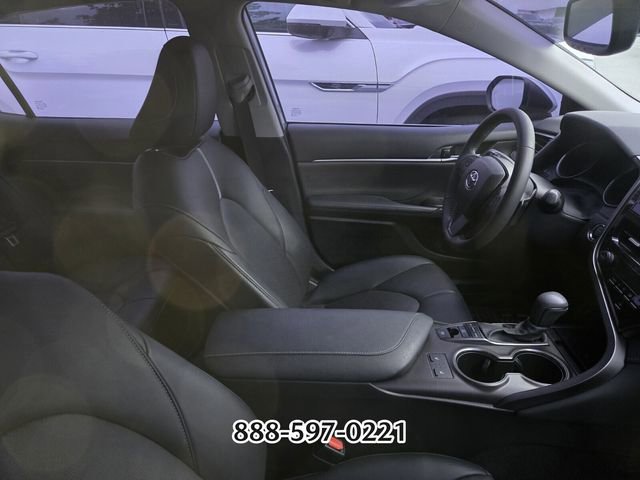 Used 2022 Toyota Camry XSE FWD image 9
