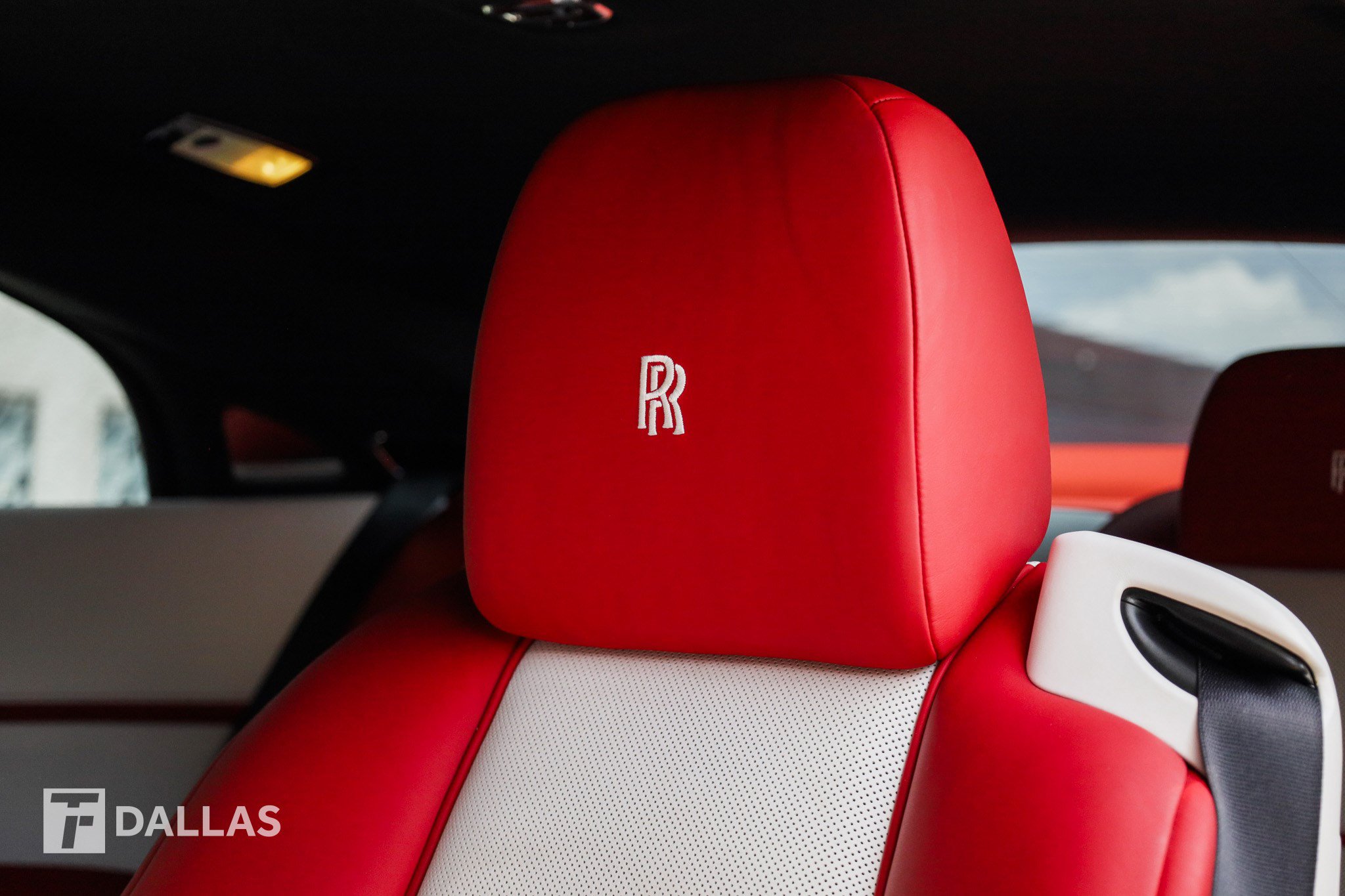 Used 2019 Rolls-Royce Wraith RWD image 21