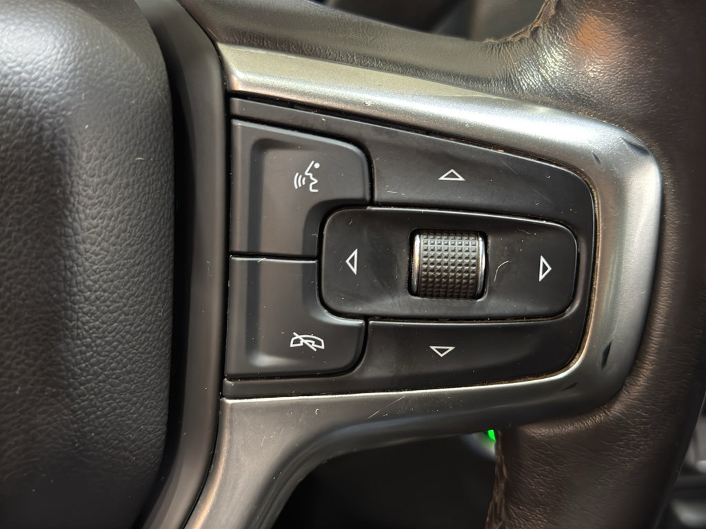 Used 2020 Chevrolet Silverado 1500 LT w/ Convenience Package AWD/4WD image 26