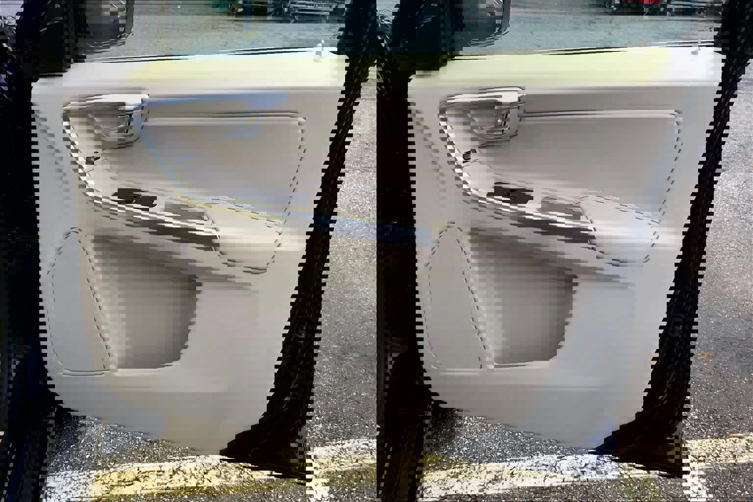 Used 2016 Volvo XC60 T5 Platinum image 21