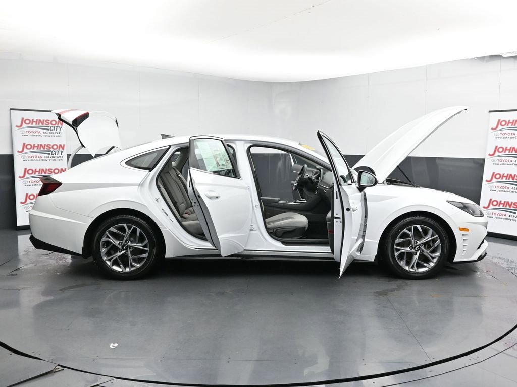 Used 2020 Hyundai Sonata SEL w/ Winter Weather Package image 27