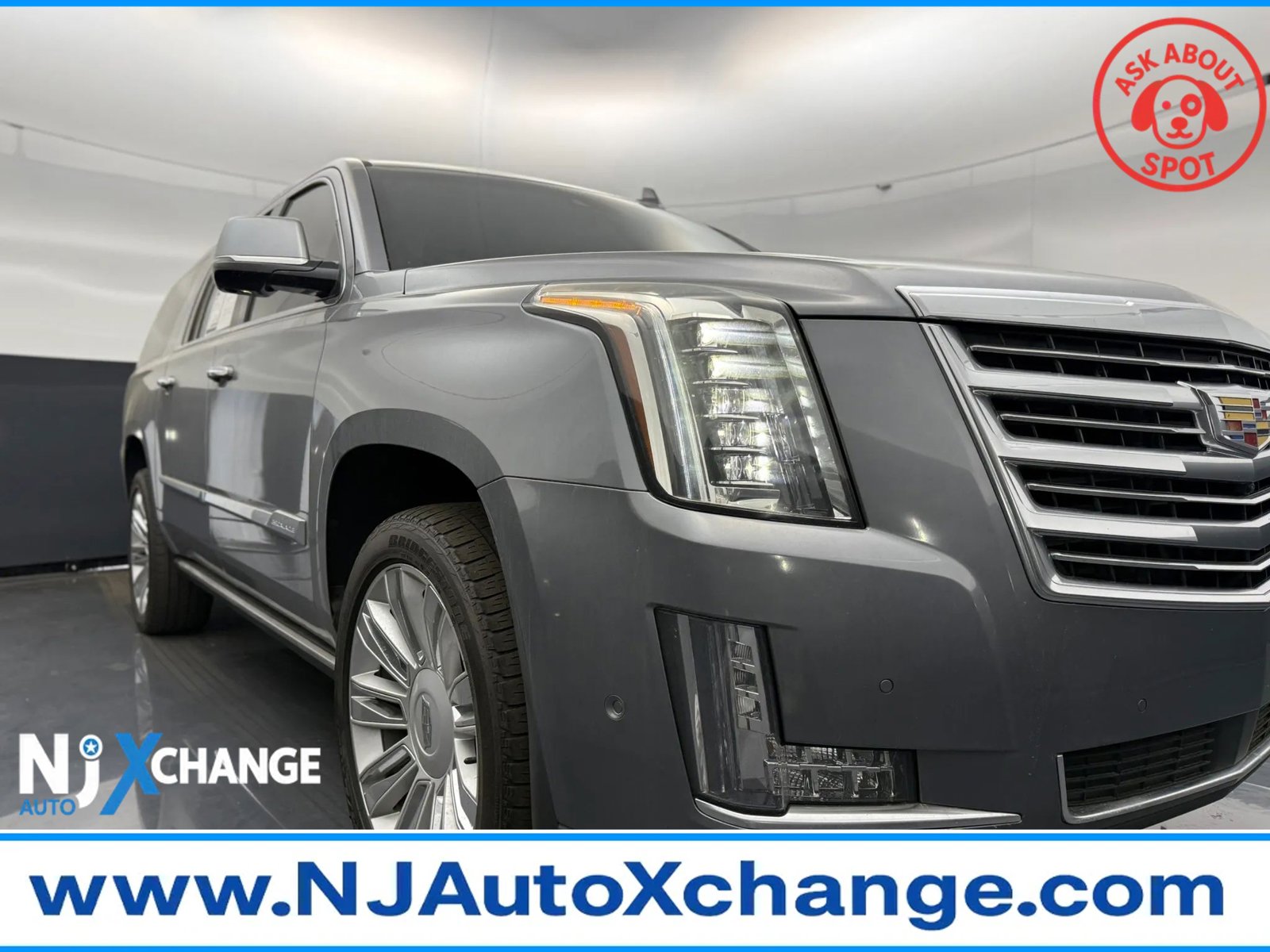 Used 2018 Cadillac Escalade ESV Platinum AWD/4WD image 1