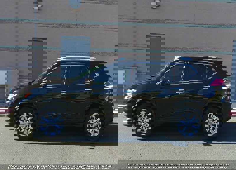 Used 2015 Nissan Rogue SV image 5