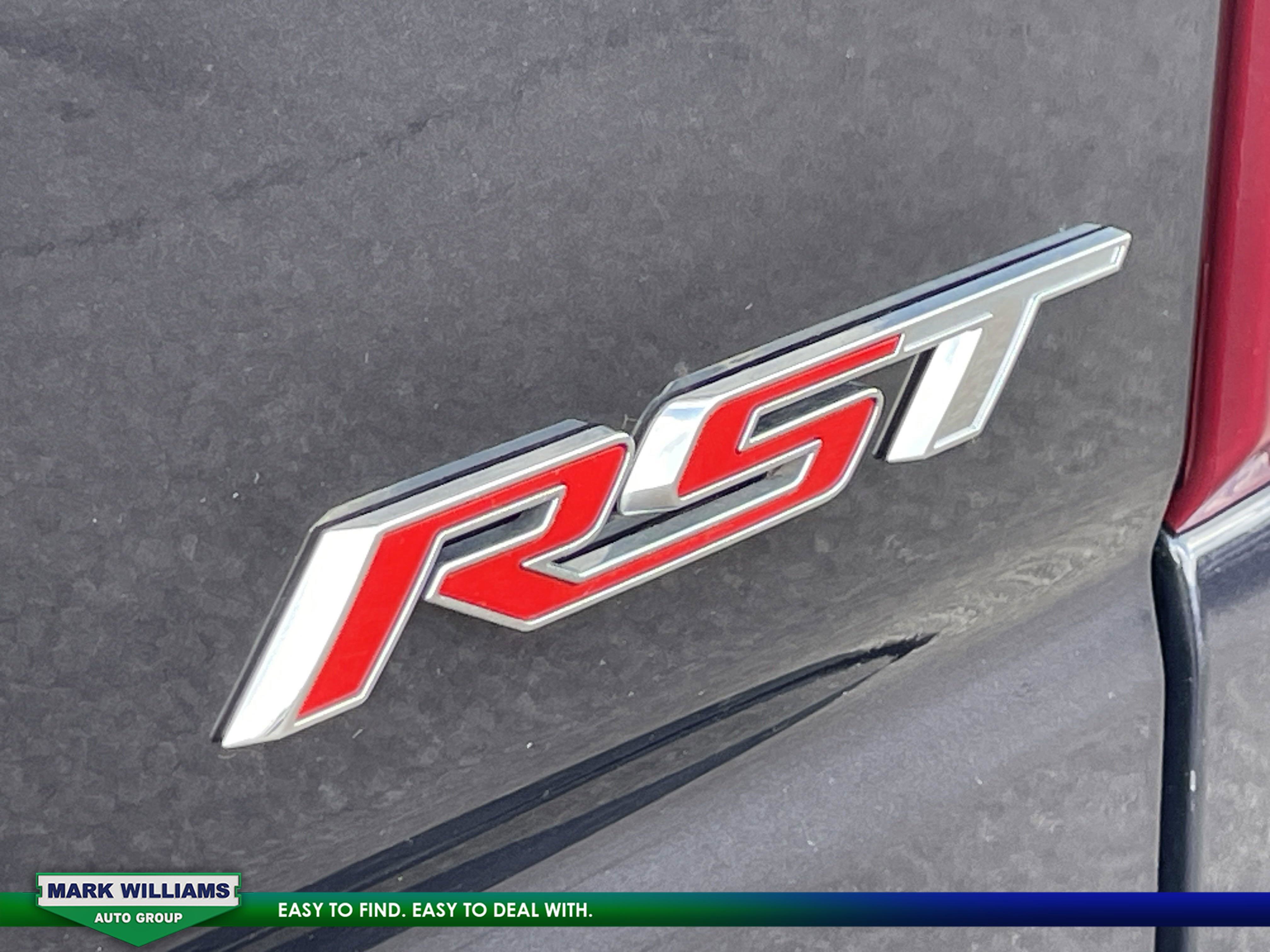 Used 2022 Chevrolet Silverado 1500 RST image 9