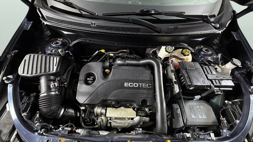 Used 2018 Chevrolet Equinox LS w/ LPO, Floor Liner Package image 35