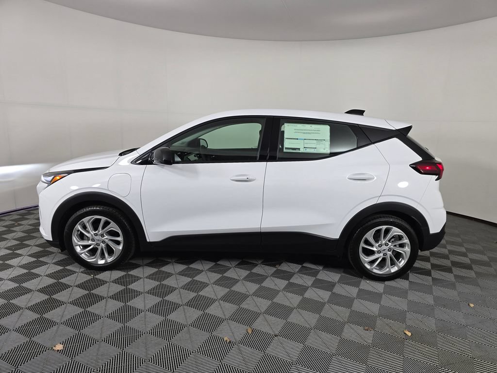 New 2027 Chevrolet Bolt LT w/ Comfort Package FWD image 4