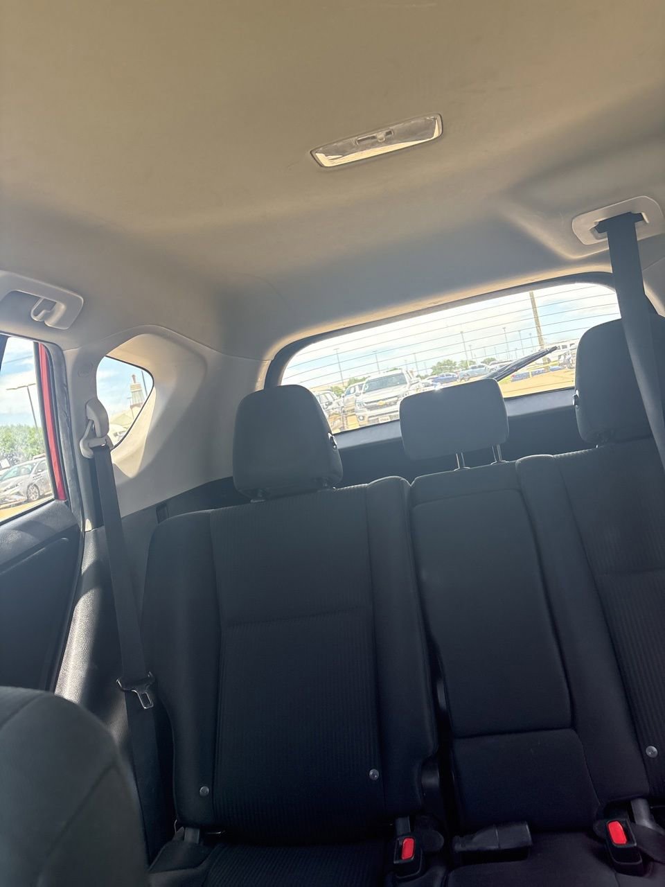 Used 2017 Toyota RAV4 LE FWD image 15
