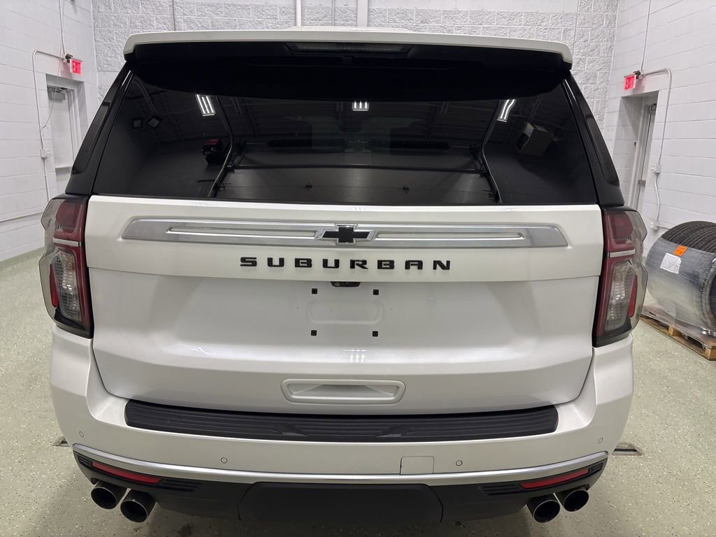 Used 2023 Chevrolet Suburban High Country w/ Advanced Technology Package image 4