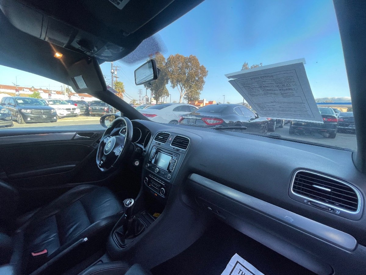 Used 2012 Volkswagen Golf R 4-Door image 12