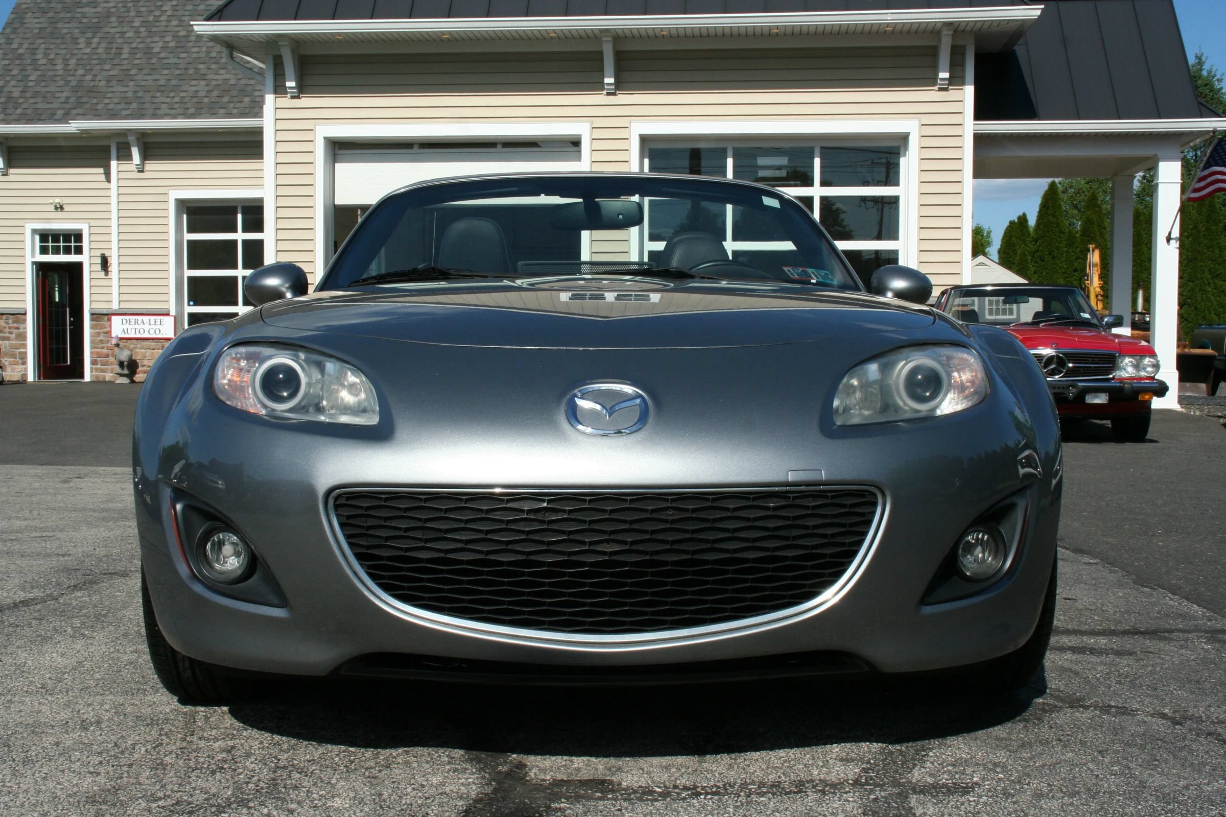 Used 2012 MAZDA MX-5 Miata Grand Touring w/ Premium Pkg RWD image 21